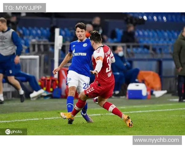 沙尔克04主场力争胜利迎战弗赖堡期待三分收获 沙尔克04主场力争胜利迎战弗赖堡期待三分收获